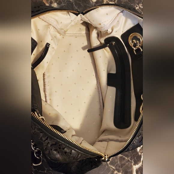 Kate Spade Sunflower Perforated Leather Rare Handbag/Shoulderbag EUC - Picture 12 of 17